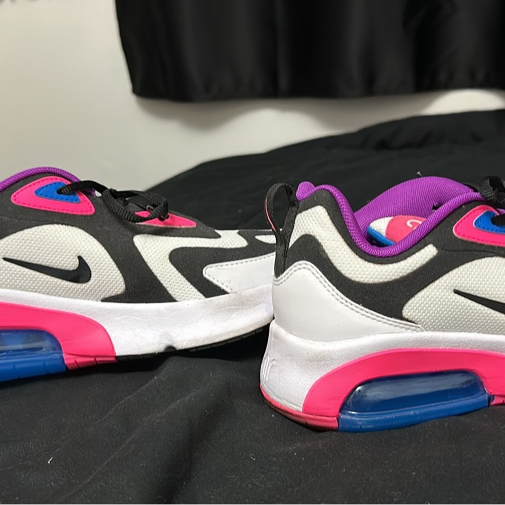 Nike Kids White Black Pink Purple Blue Casual Sneakers - Picture 2 of 5